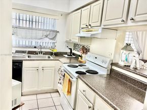 1791 NW 96th Ter 4N, Pembroke Pines FL 33024