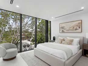3571 Fair Isle St, Miami FL 33133