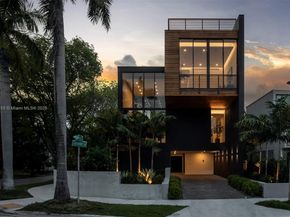 3571 Fair Isle St, Miami FL 33133