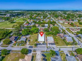 223 SW 5th Ct, Deerfield Beach FL 33441