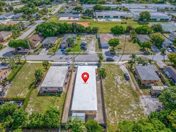 223 SW 5th Ct, Deerfield Beach FL 33441