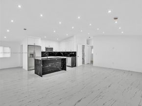 823 SW 27th St, Fort Lauderdale FL 33315