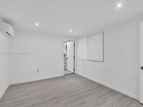 823 SW 27th St, Fort Lauderdale FL 33315