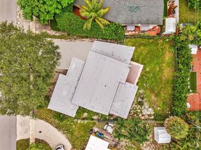 823 SW 27th St, Fort Lauderdale FL 33315