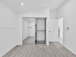 823 SW 27th St, Fort Lauderdale FL 33315