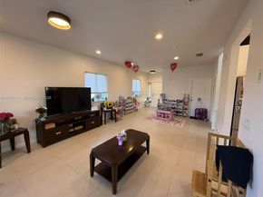 396 NE 33rd Ter, Homestead FL 33033