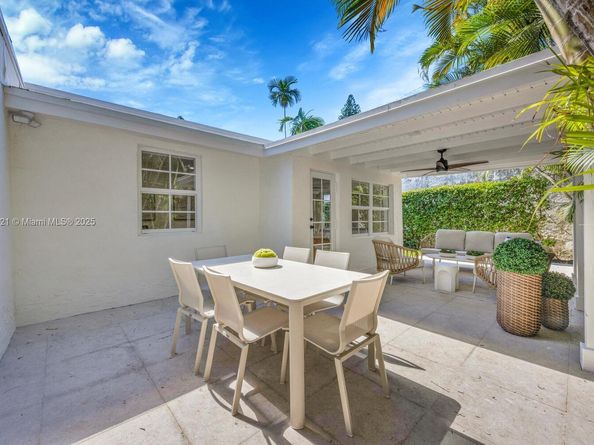 1213 La Mancha Ave, Coral Gables FL 33134