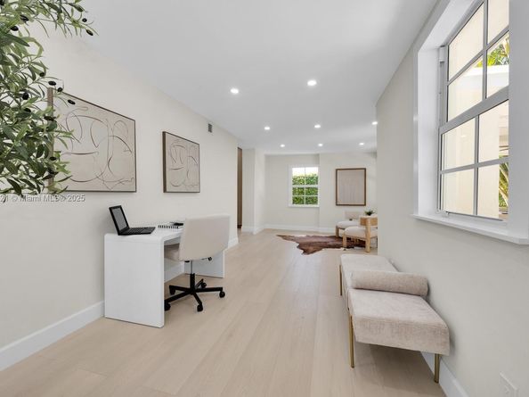 1213 La Mancha Ave, Coral Gables FL 33134