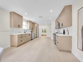 1213 La Mancha Ave, Coral Gables FL 33134