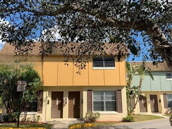 4625 NW 9th Dr