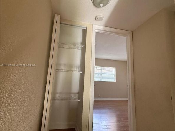 4625 NW 9th Dr 4625, Plantation FL 33317