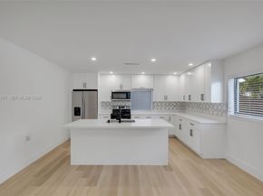 17887 78th Pl, Hialeah FL 33015