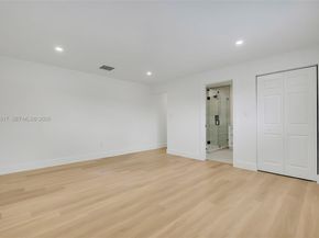 17887 78th Pl, Hialeah FL 33015