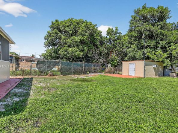 2945 SW 16th St, Miami FL 33145