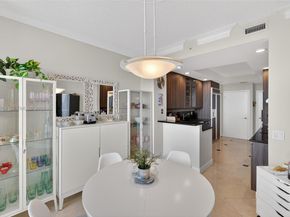 21050 Point Pl 2202, Aventura FL 33180