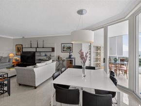 21050 Point Pl 2202, Aventura FL 33180