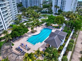 21050 Point Pl 2202, Aventura FL 33180