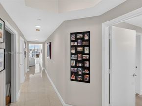 21050 Point Pl 2202, Aventura FL 33180