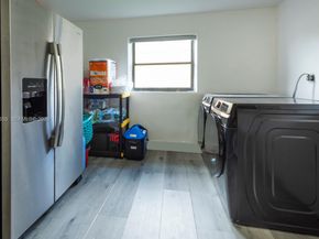 350 SW 30th Ter, Fort Lauderdale FL 33312