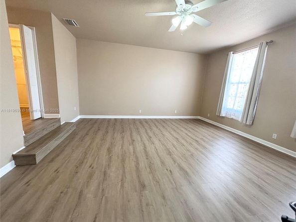 3988 W Hamilton Ky, West Palm Beach FL 33411