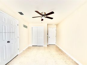 3988 W Hamilton Ky, West Palm Beach FL 33411