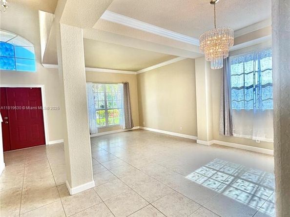 3988 W Hamilton Ky, West Palm Beach FL 33411