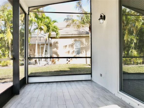 3988 W Hamilton Ky, West Palm Beach FL 33411