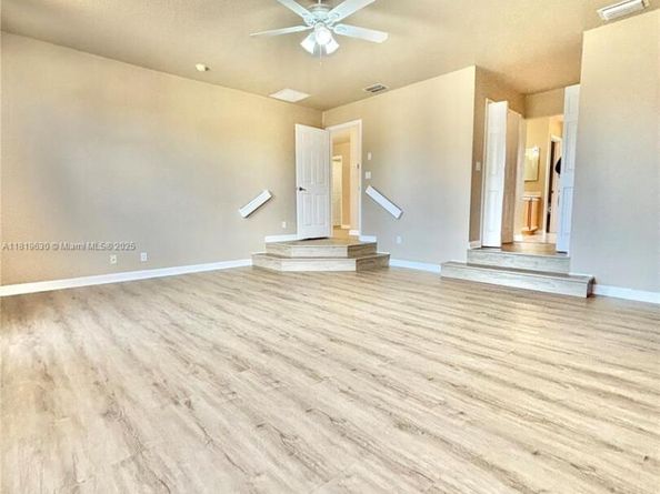 3988 W Hamilton Ky, West Palm Beach FL 33411