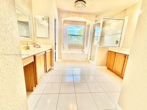 3988 W Hamilton Ky, West Palm Beach FL 33411