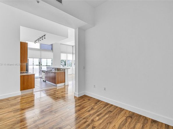 9055 SW 73rd Ct 310, Miami FL 33156
