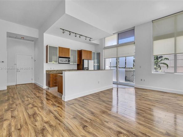 9055 SW 73rd Ct 310, Miami FL 33156