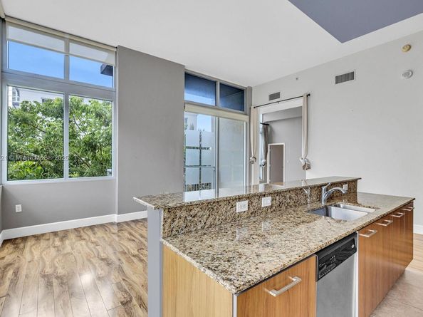 9055 SW 73rd Ct 310, Miami FL 33156