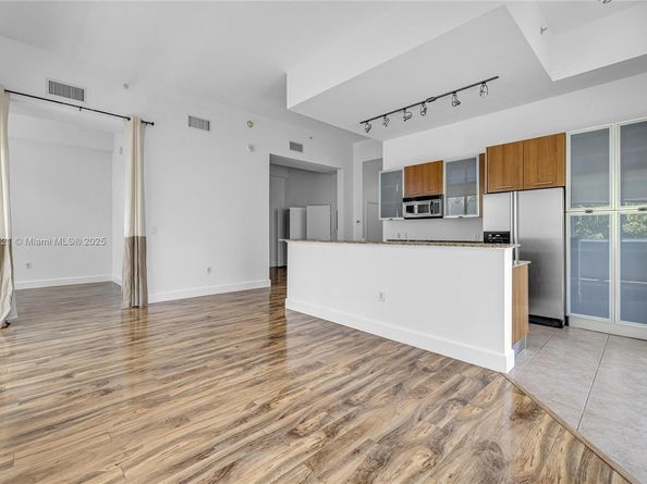 9055 SW 73rd Ct 310, Miami FL 33156