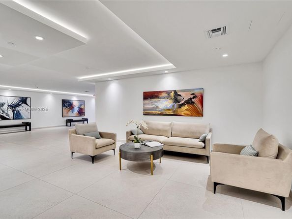 777 Bayshore Dr 1203, Fort Lauderdale FL 33304