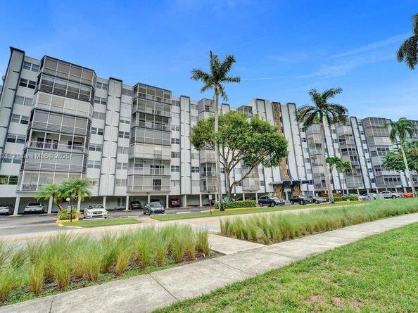 200 Diplomat Pkwy 423, Hallandale Beach FL 33009
