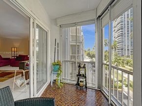 200 Diplomat Pkwy 423, Hallandale Beach FL 33009