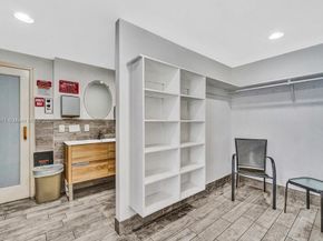 200 Diplomat Pkwy 423, Hallandale Beach FL 33009
