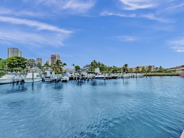 200 Diplomat Pkwy 423, Hallandale Beach FL 33009