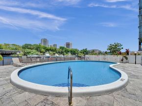 200 Diplomat Pkwy 423, Hallandale Beach FL 33009
