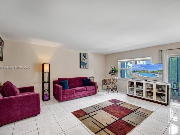 200 Diplomat Pkwy 423, Hallandale Beach FL 33009