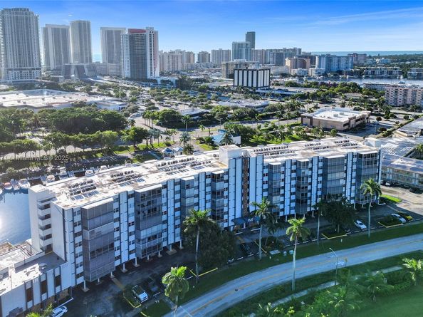 200 Diplomat Pkwy 423, Hallandale Beach FL 33009