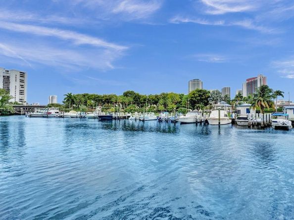 200 Diplomat Pkwy 423, Hallandale Beach FL 33009