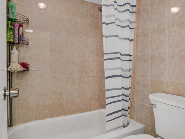 200 Diplomat Pkwy 423, Hallandale Beach FL 33009