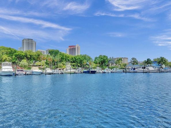 200 Diplomat Pkwy 423, Hallandale Beach FL 33009