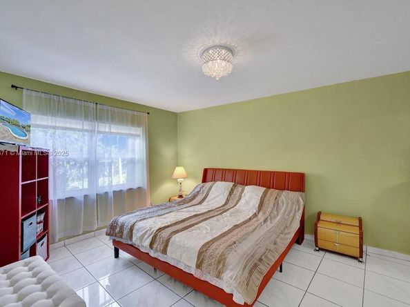 200 Diplomat Pkwy 423, Hallandale Beach FL 33009