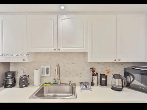 4001 S Ocean Dr 7L, Hollywood FL 33019
