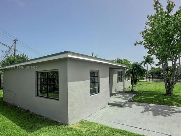 14801 Lincoln Blvd, Miami FL 33176