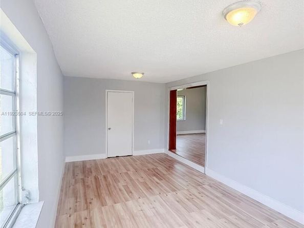 14801 Lincoln Blvd, Miami FL 33176