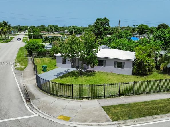 14801 Lincoln Blvd, Miami FL 33176