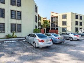 212 Lake Pointe Dr 112, Oakland Park FL 33309